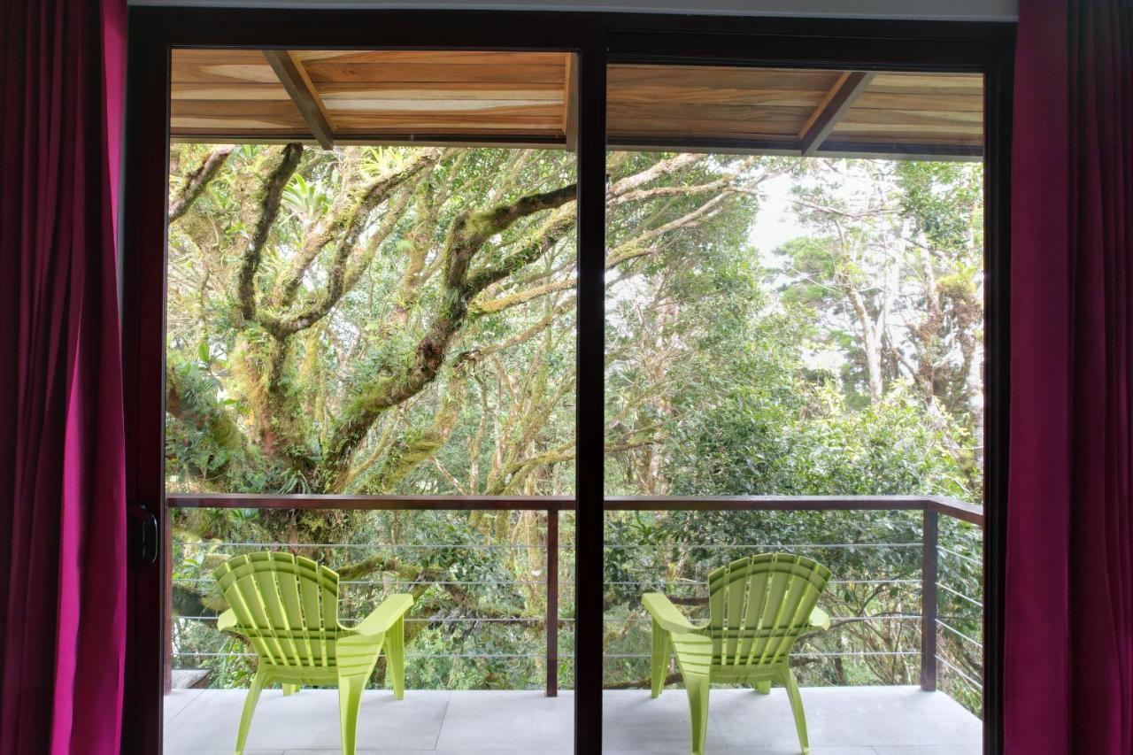 Cougar Monteverde Exterior photo